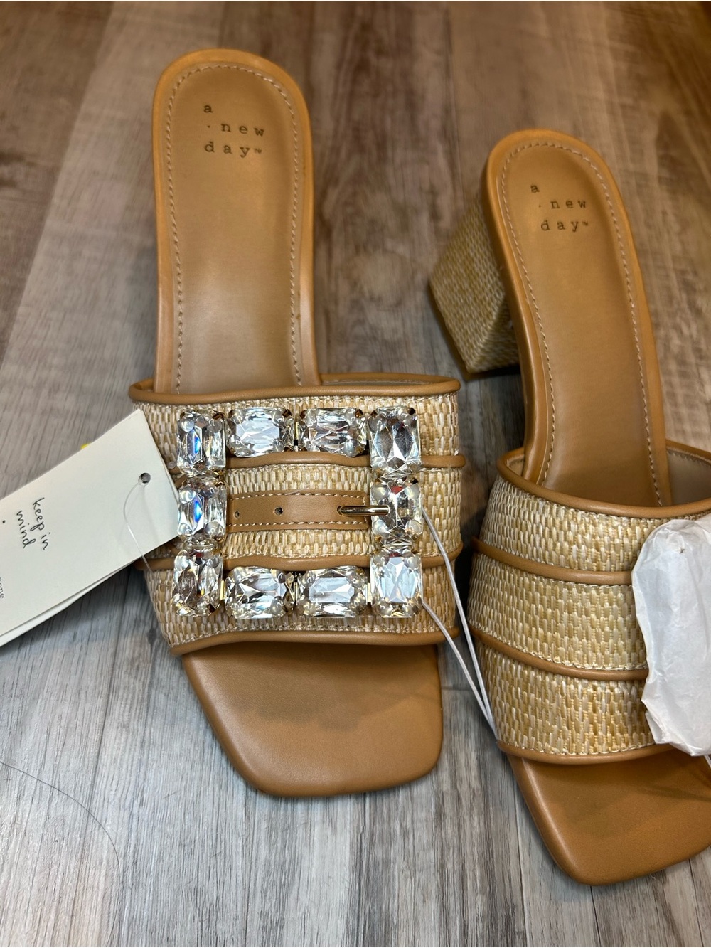NWT Women's Kathleen Raffia Buckle Block Heels A New Day Size Rhinestone - Picture 4 of 10
